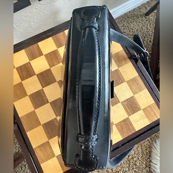 💃Gucci Lady Lock Patent Leather Messenger w/ Lock & Keys! 🔐 - Picture 16 of 16